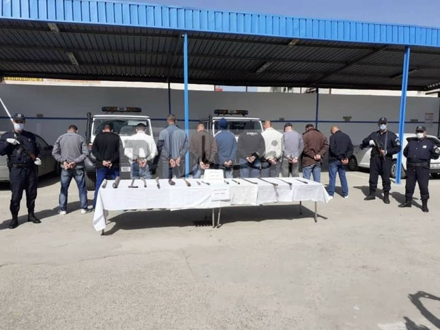 الطارف: توقيف عصابة أحياء من 10 أشخاص وحجز أسلحة بيضاء