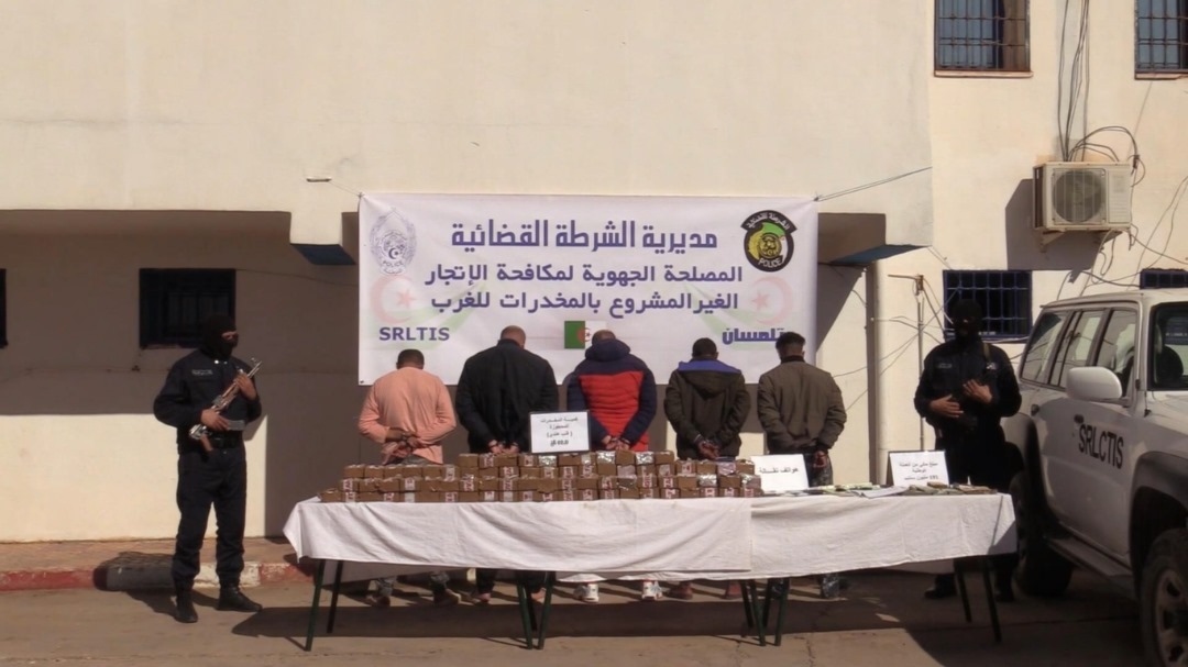 'SRLTIS' تلمسان تضبط قرابة الـ 70 كلغ كيف معالج قادمة من المغرب