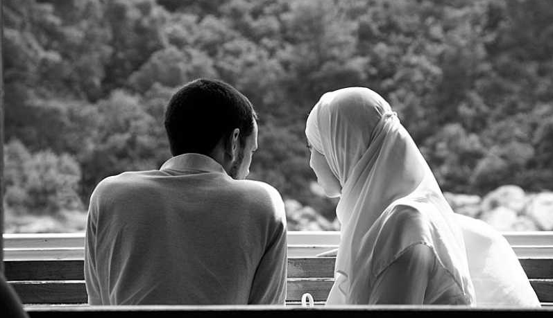 المودة والرحمة.. صمام الأمان للبيوت التي تبحث عن الاستقرار