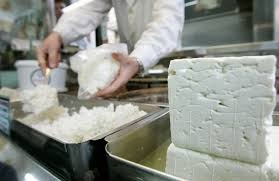 ماذا يحدث لجسمك عندما تأكل الجبن يومياً؟