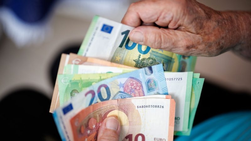What a 90% emissions cut could mean for EU citizens