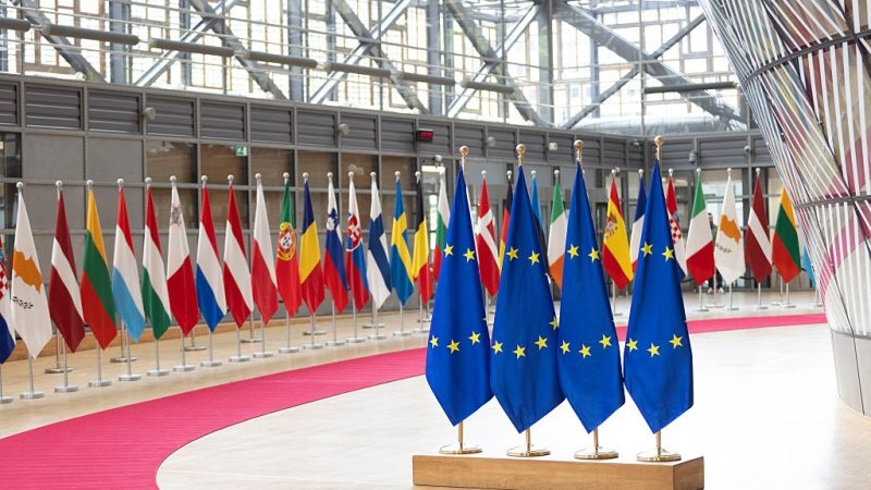 Council and Parliament eye pharma package deal by early December