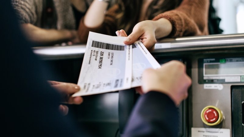 Italy urges EU crackdown on opaque airline ticket pricing