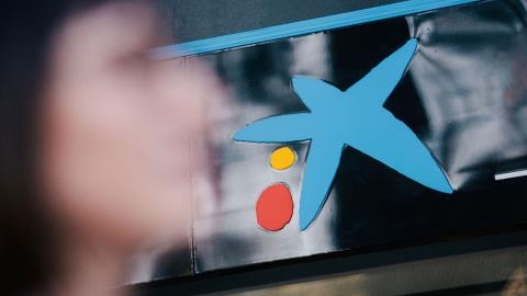 CaixBank turns on instant cross-border mobile transfers