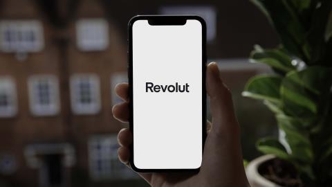 Revolut lets customers send money to China via Alipay