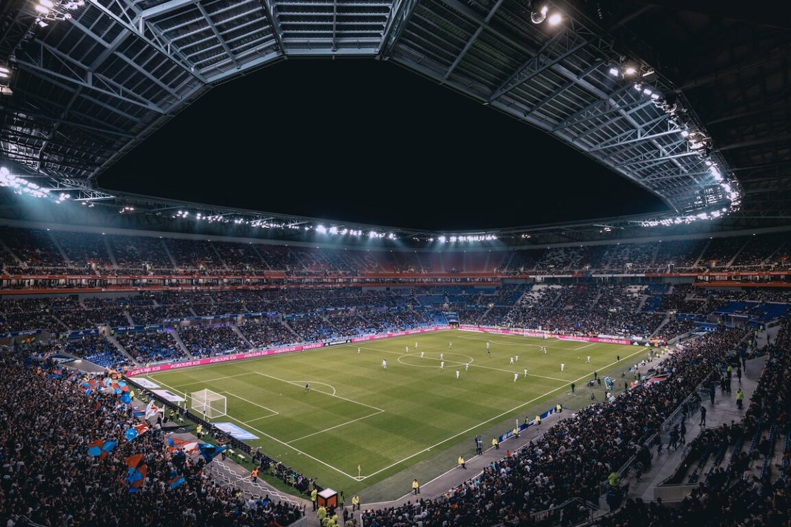 How Historic Soccer Rivalries Shape Modern Betting Trends