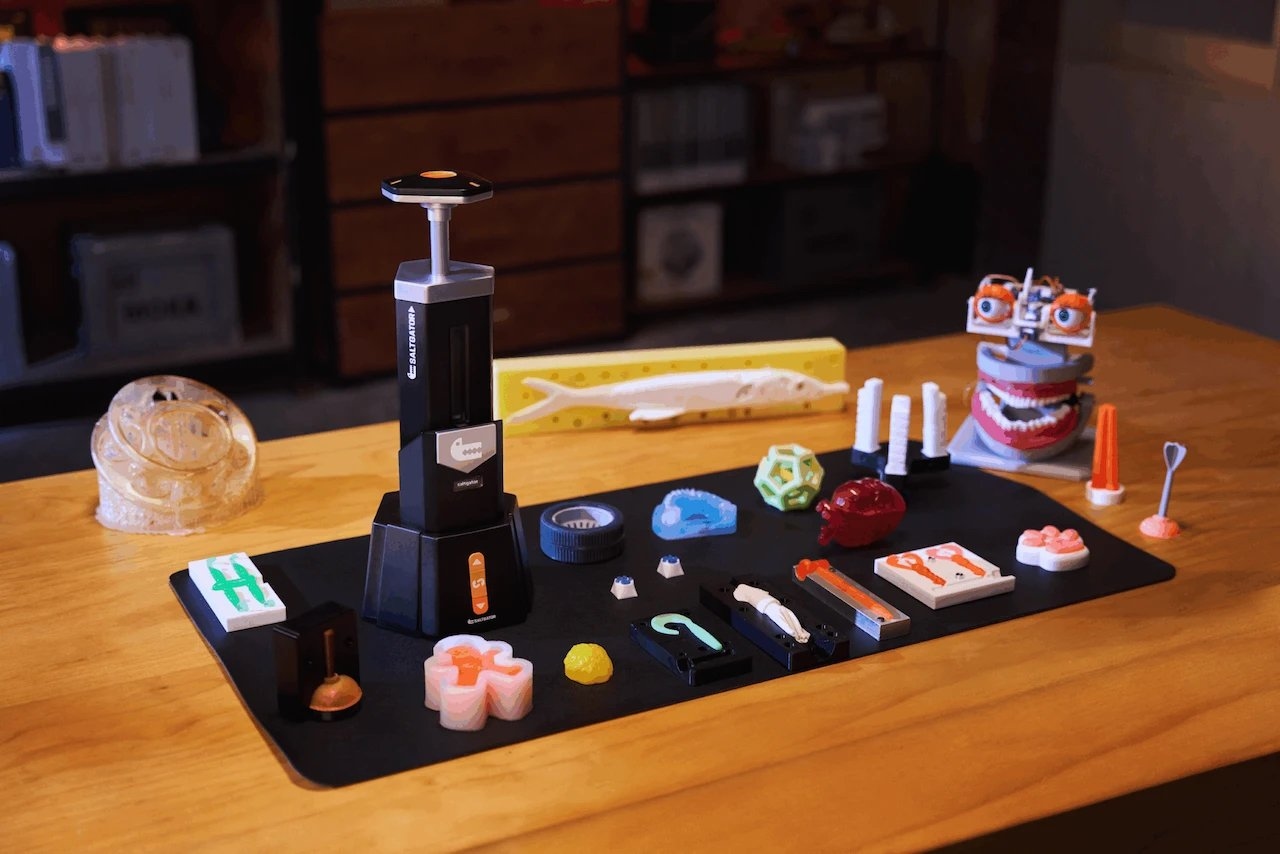 SALTGATOR Debuts Desktop Soft-Gel Injection Machine on Kickstarter — A Game-Changer for Makers
