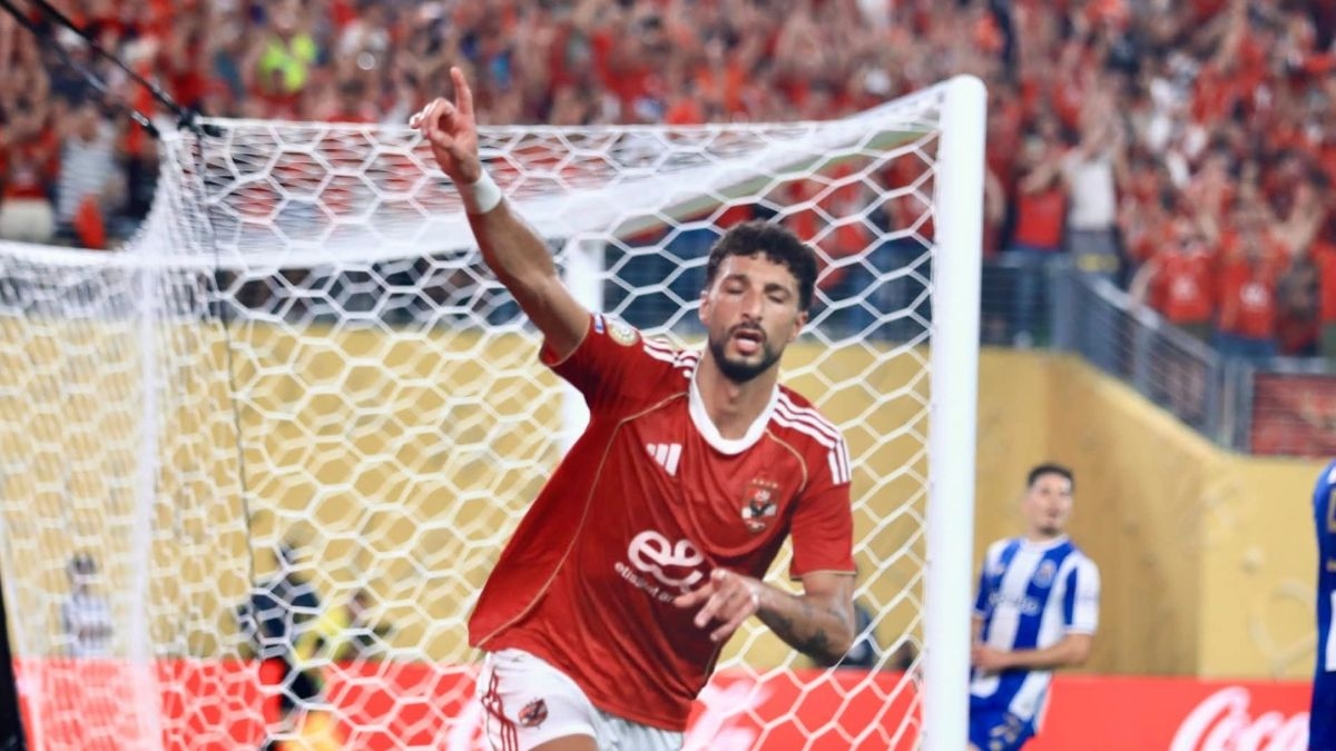 تفاصيل اجتماع وكيل وسام أبوعلي مع المدير الرياضى فى الأهلي