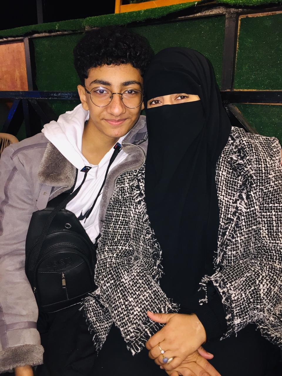 الأول على الدبلومات الفنية: إرضاء الوالدين والمذاكرة والعبادات مفتاح التفوق