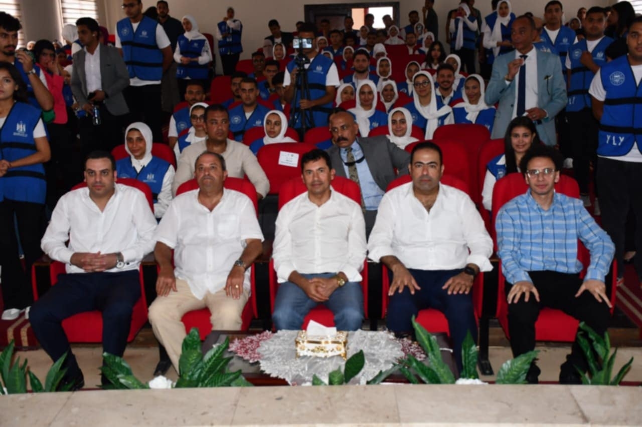 وزير الرياصة ومحافظ بورسعيد يشهدان إطلاق الموسم الـ7 لمشروع متطوعي YLY