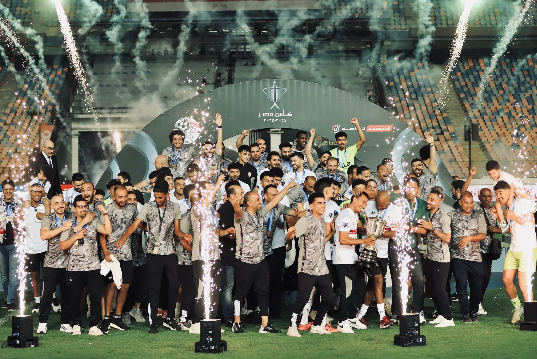 هل يشارك الزمالك في كأس العالم للأندية؟.. مهيب عبد الهادي يكشف