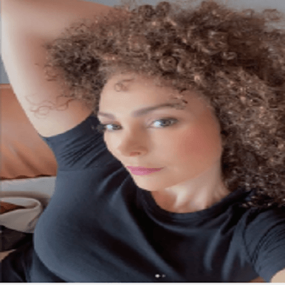 أمل حجازى تعلن خلعها الحجاب بعد 8 سنوات من ارتدائه