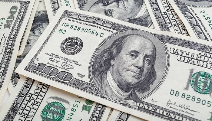 سعر الدولار اليوم 5-7-2025.. تراجع طفيف وتوقعات باستمرار الهبوط