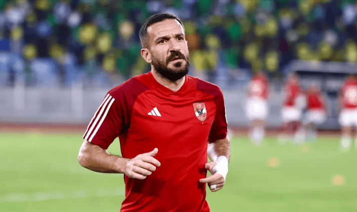 أبرزهم بديل معلول.. تفاصيل الصفقة التبادلية بين الأهلي وسيراميكا