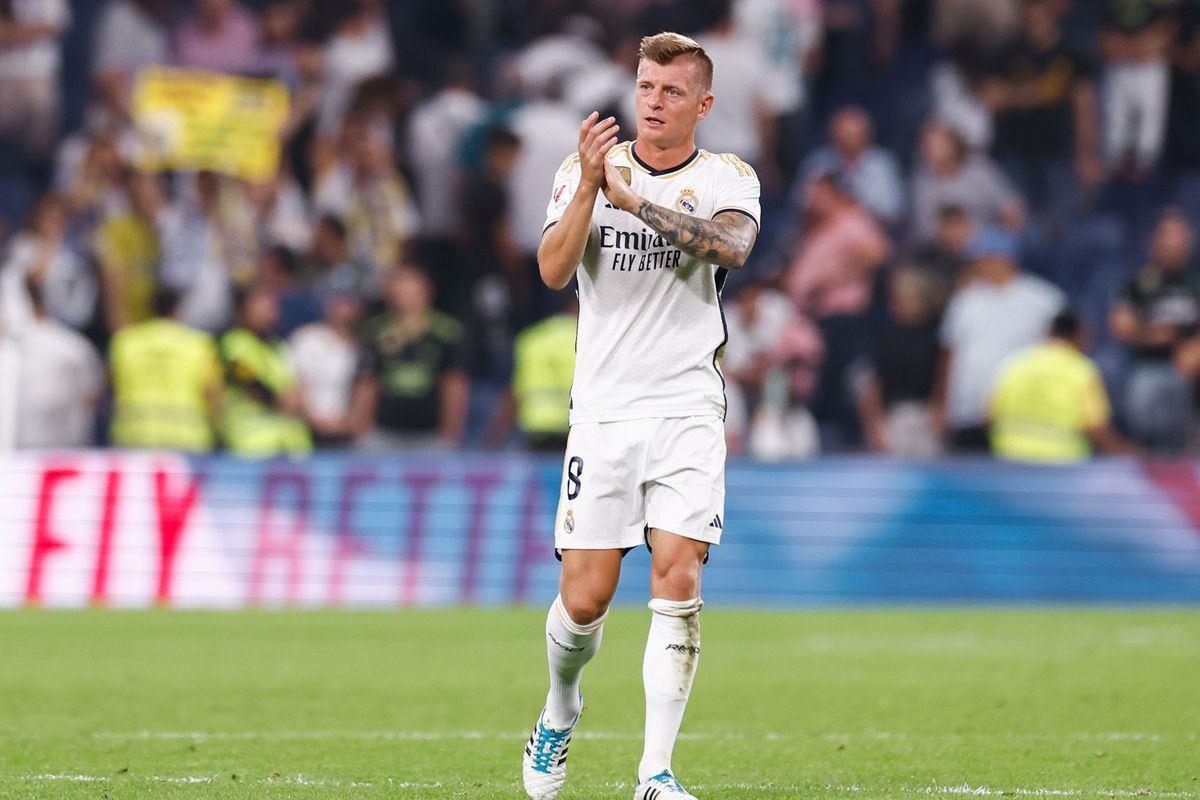 توني كروس: لن أعود لريال مدريد.. ولاعب برشلونة ليس طبيعياً