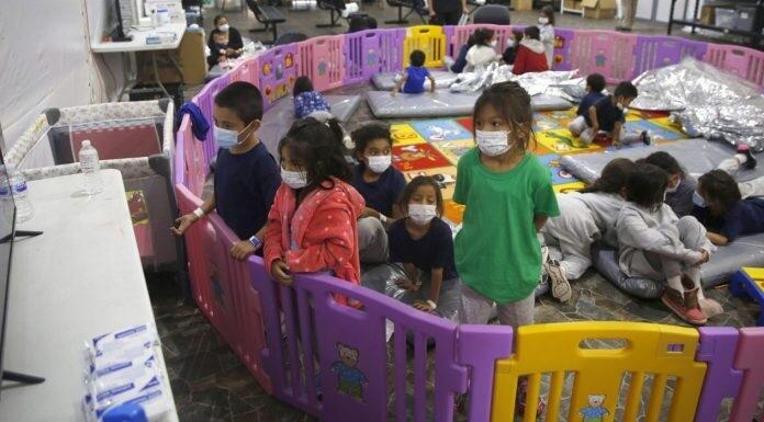 DHS Says 233,000 Unaccompanied Children Were Lost During Biden Presidency