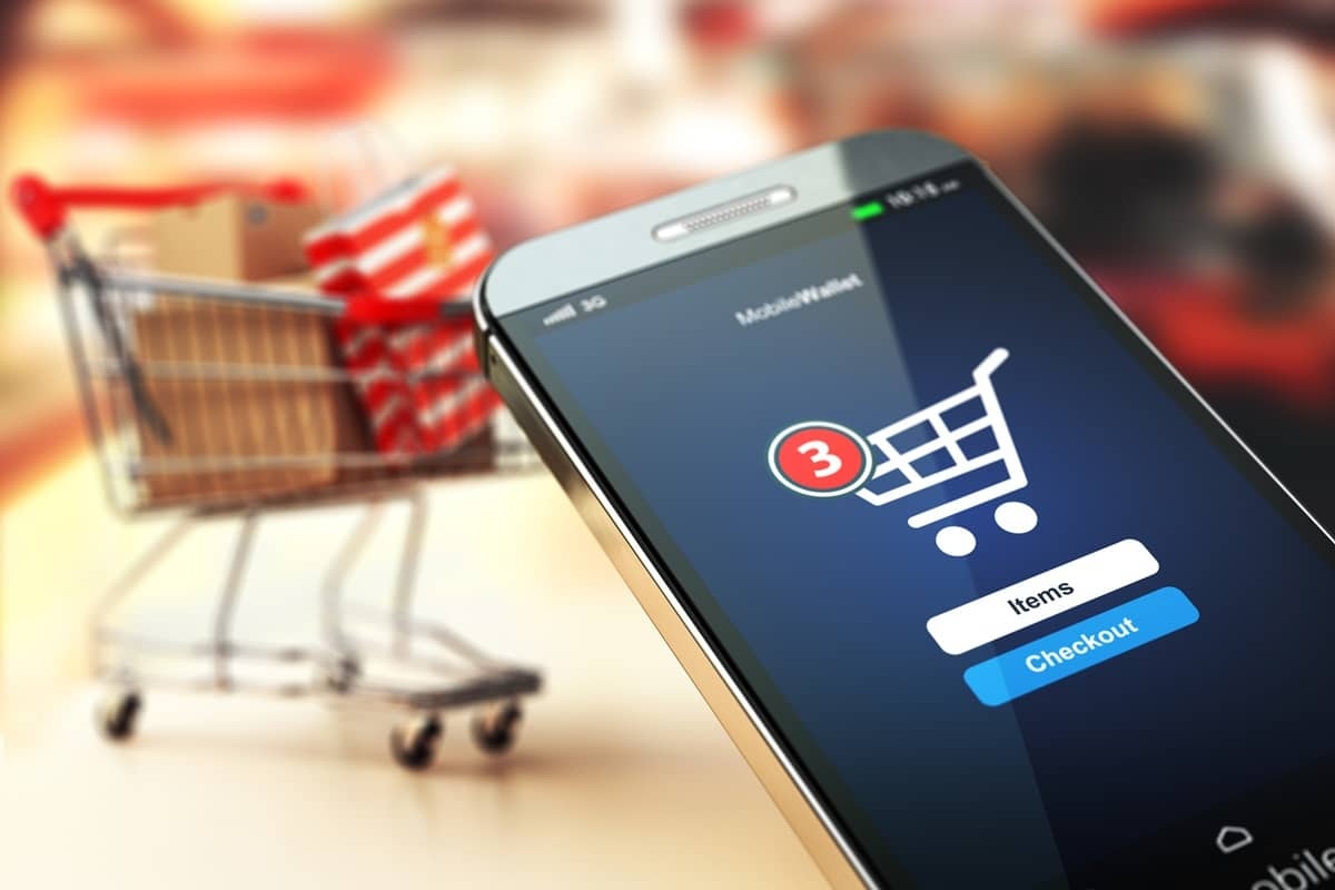 UAE Leads World in Mobile Shopping in 2025