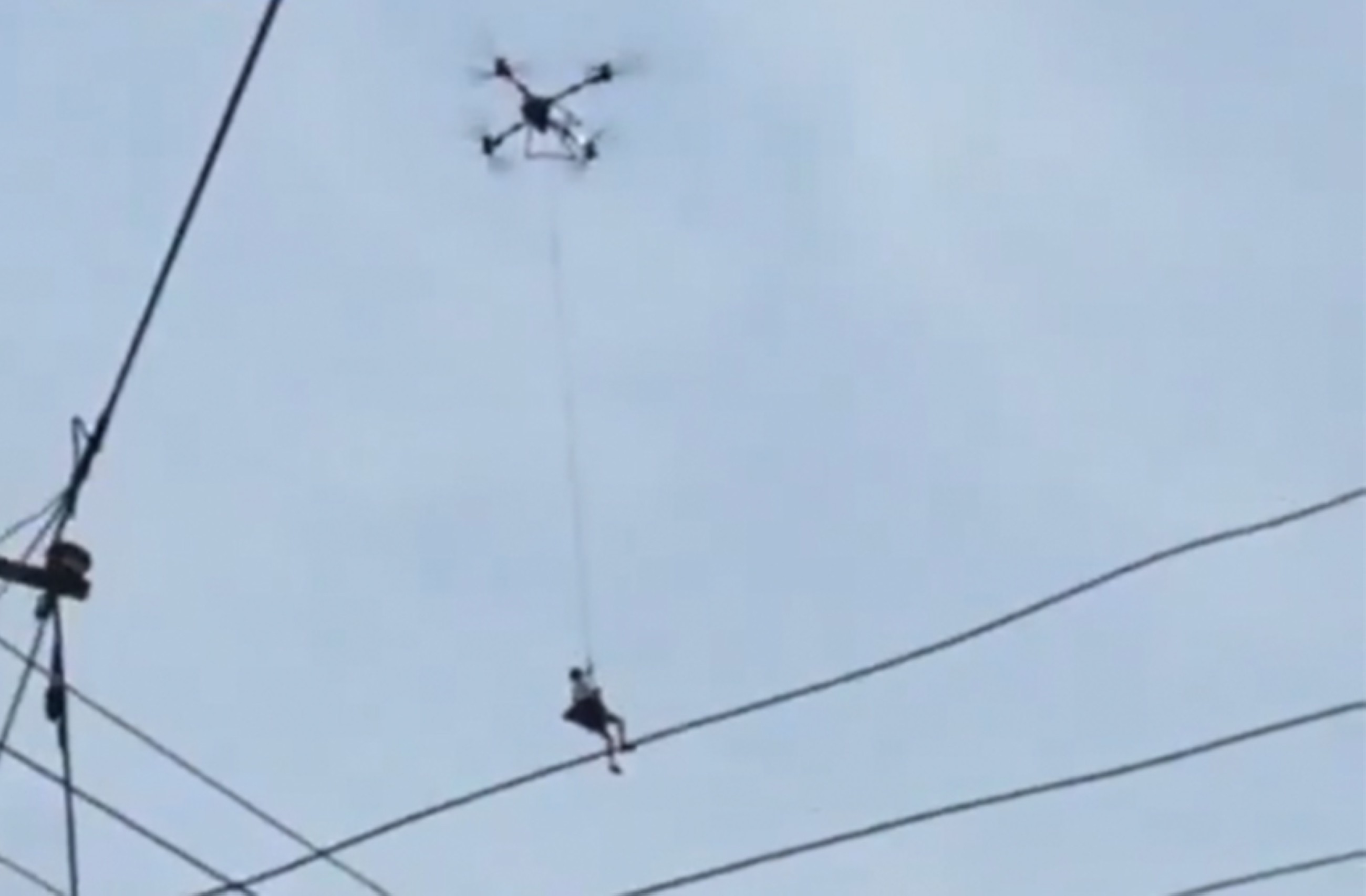 VIDEO: A heavy‑lift drone rescues a man trapped in floodwaters in China's Guangxi