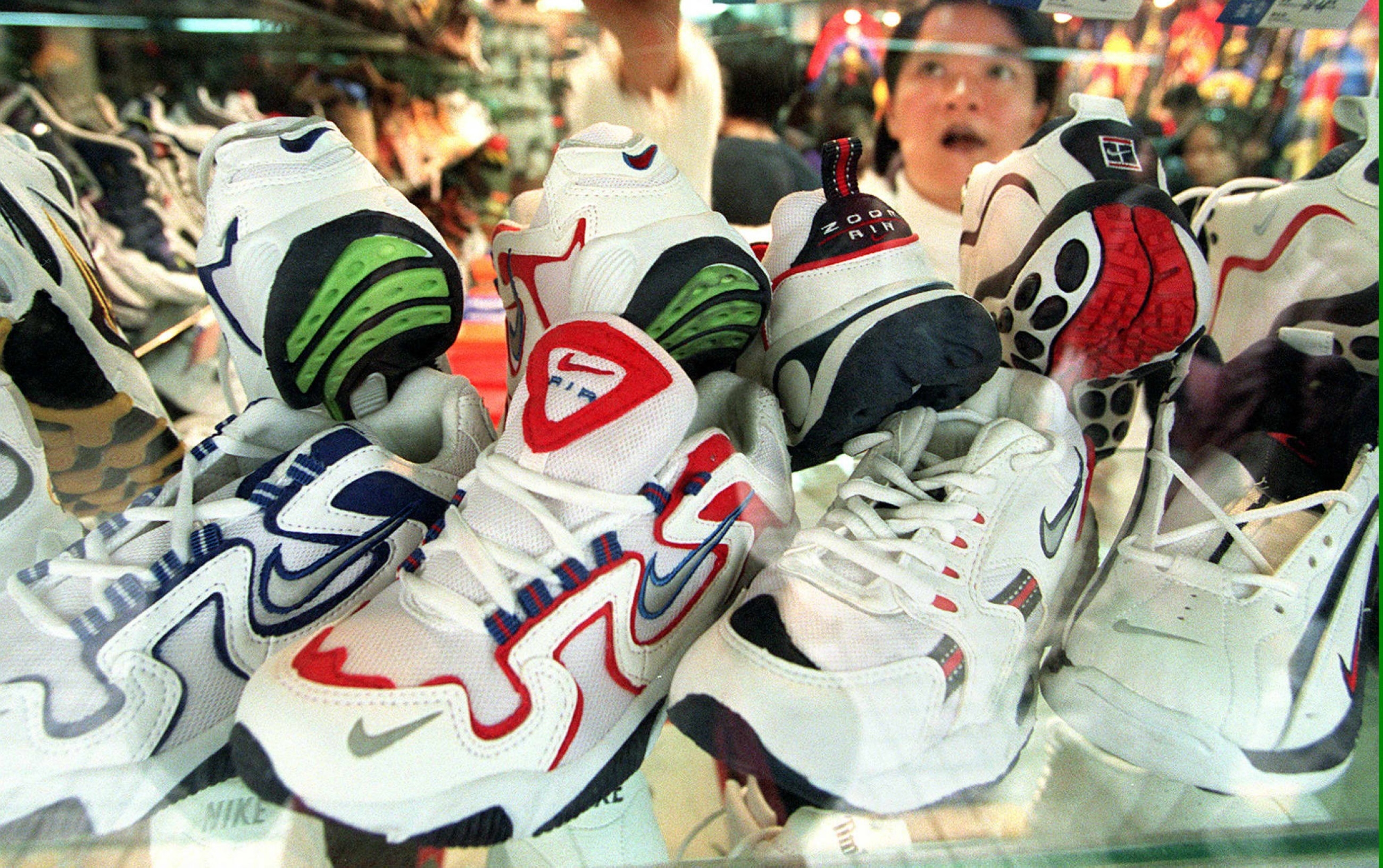 Online promotion of counterfeit products is classified as electronic fraud in UAE