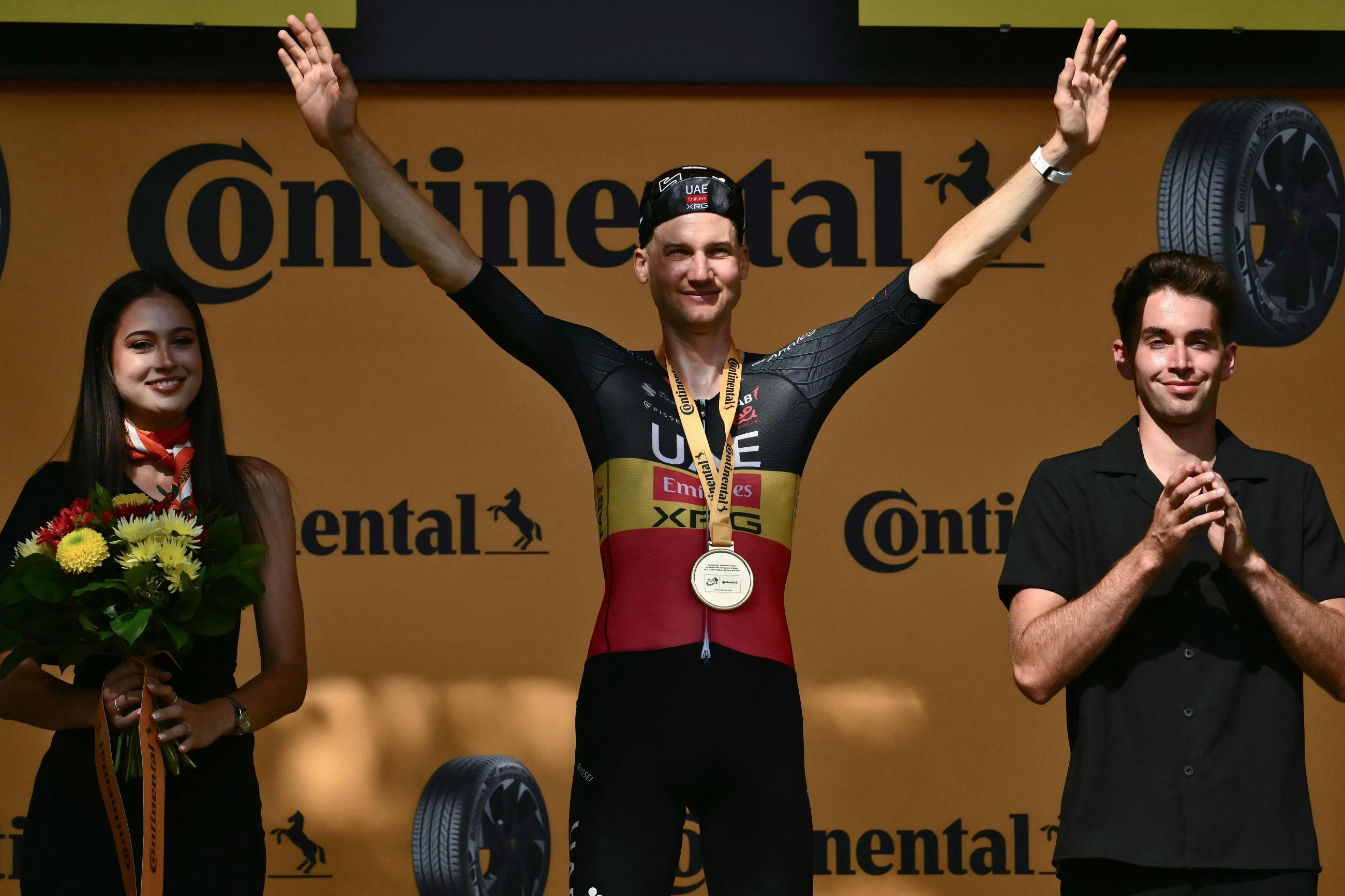 Wellens' stage win underscores Team Emirates' Tour control