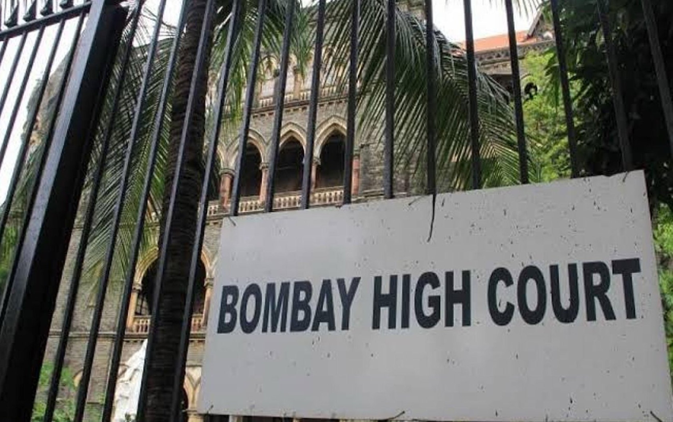 Indian court acquits 12 in deadly 2006 Mumbai train blasts case