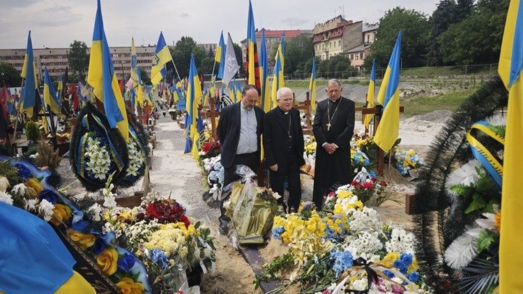 COMECE delegation makes ‘solidarity visit' to Ukraine