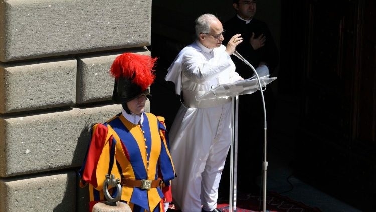 Pope Leo: Welcome the Lord who knocks at our door