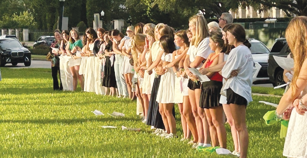 Faith communities hold memorial services for flood victims in Texas