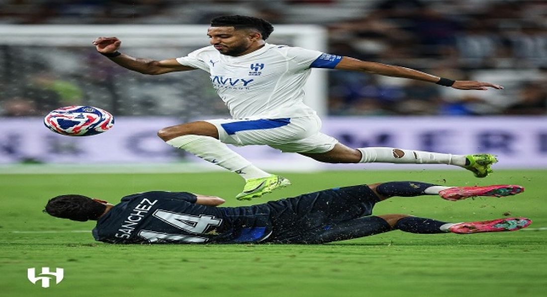 الدوسري خارج حسابات الهلال أمام مانشستر سيتي
