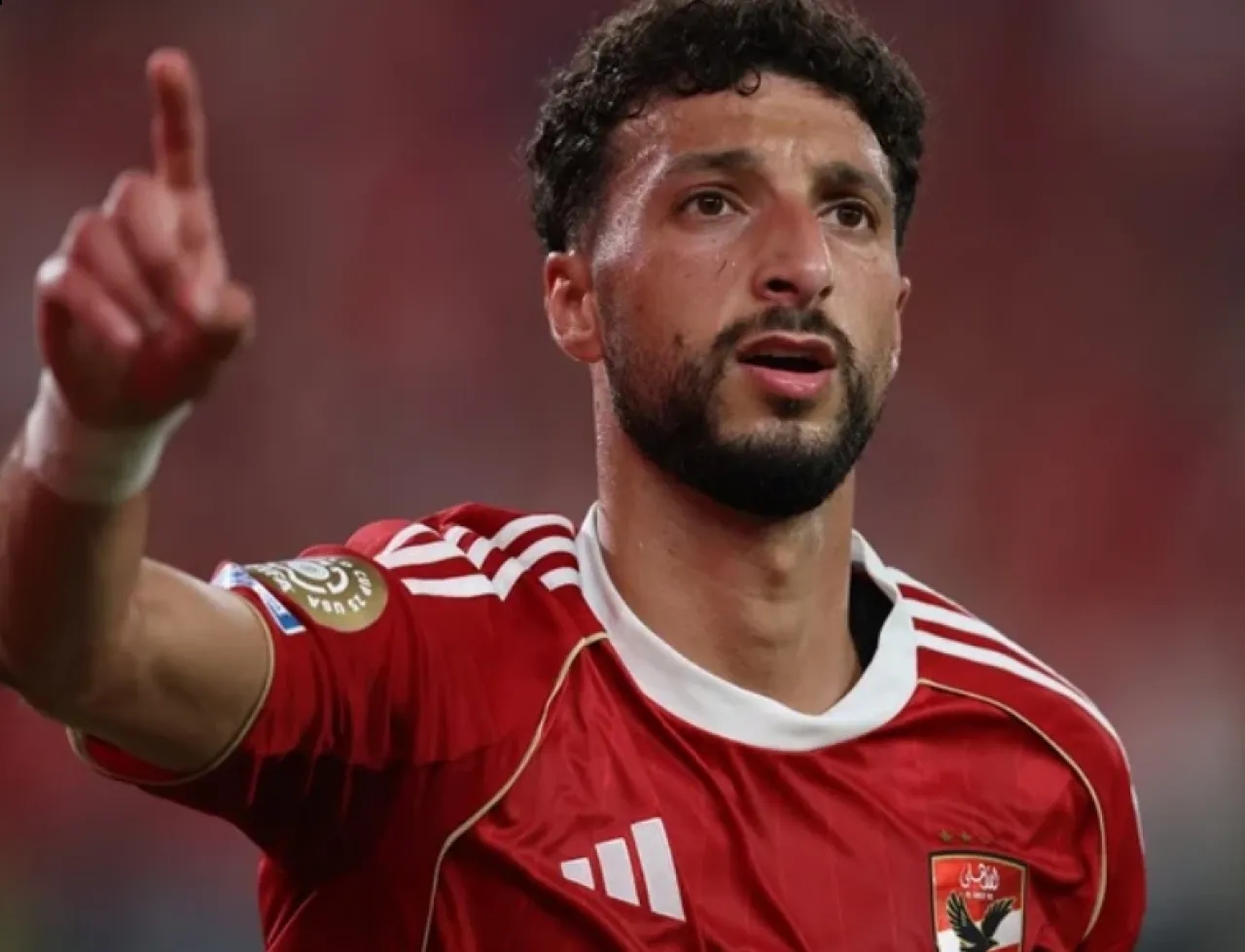شروط صادمة من الأهلي لبيع وسام أبو علي