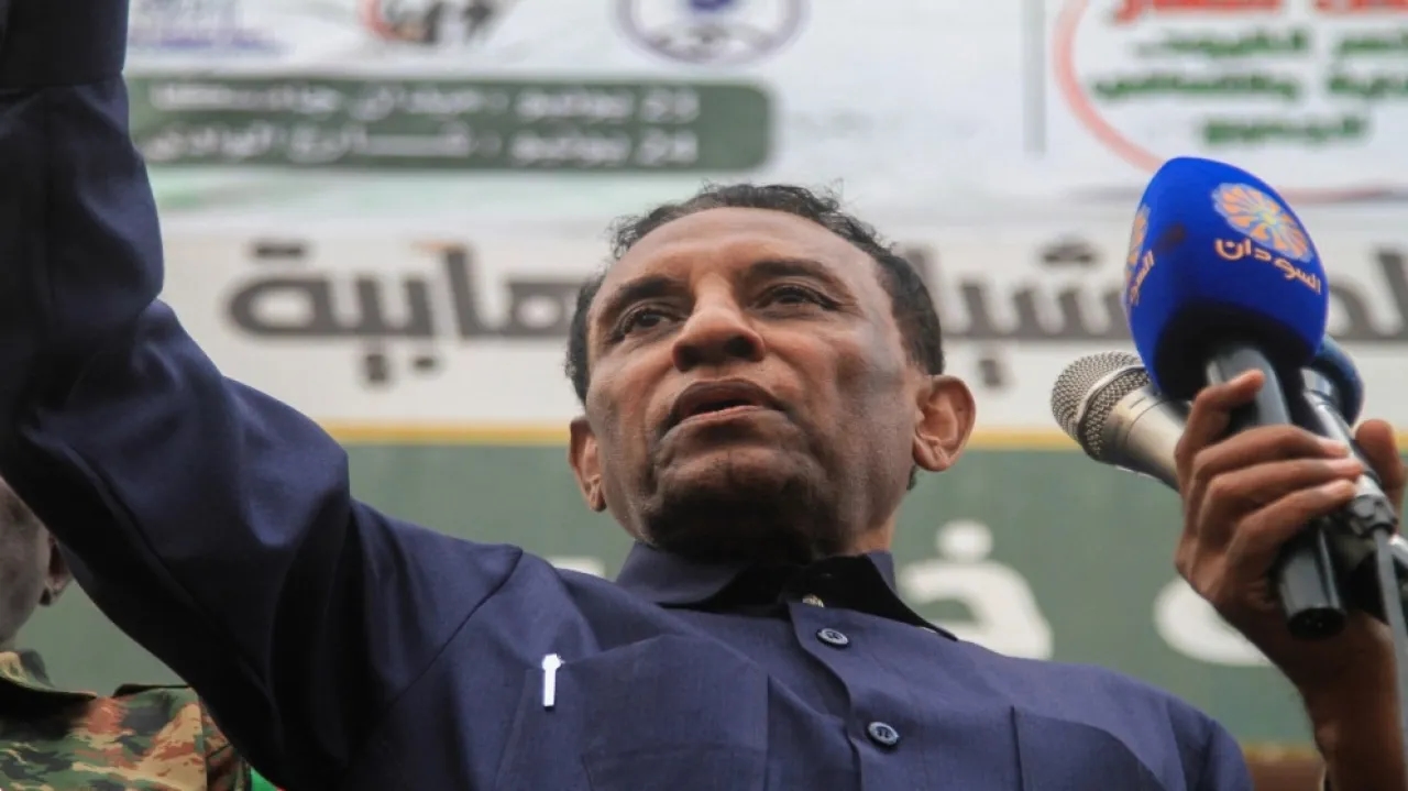 Sudanese Prime Minister pledges to rebuild Khartoum on first capital visit