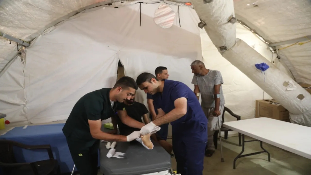 Jordanian Field Hospital South Gaza /7: We coordinate with local hospitals to receive critical cases
