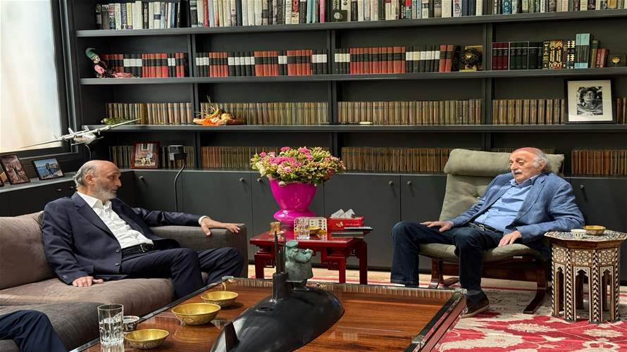 Samir Geagea meets Walid Jumblatt in Clemenceau, says talks were 'fruitful on all levels'