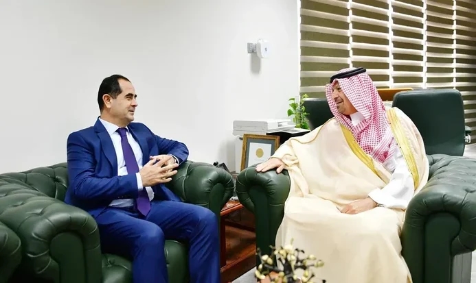 KSrelief Official Meets with Tajik Ambassador to Discuss Humanitarian Efforts