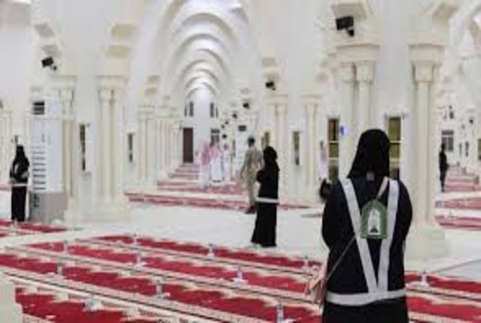 Women's Affairs Agency at Prophet's Mosque Launches Volunteer Opportunities to Enhance Visitors' Experience