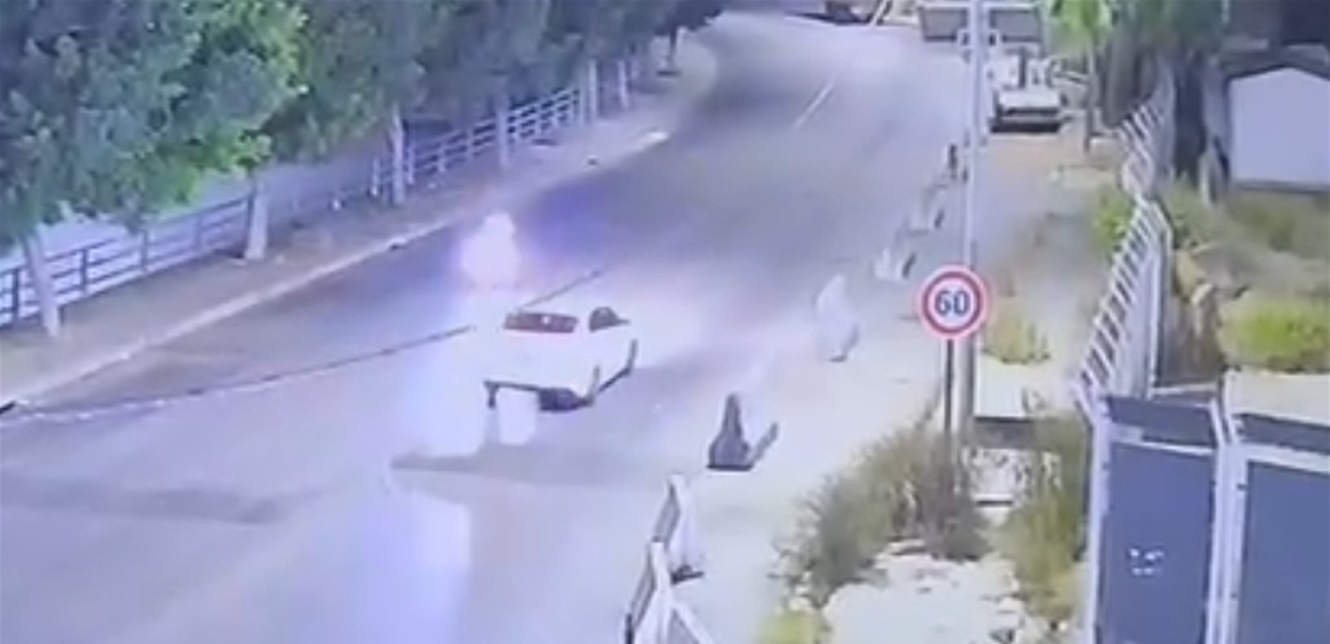 توفيا على الفور.. حادث  بالقرب من سوق الأحد يودي بحياة رجل وزوجته وفيديو يوثق ما حصل