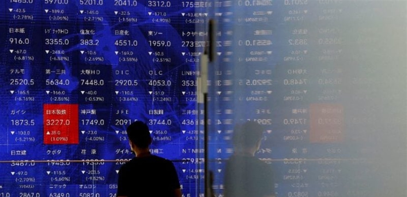 مؤشر نيكي يغلق منخفضًا ترقبًا لقرارات ترامب بشأن الرسوم الجمركية