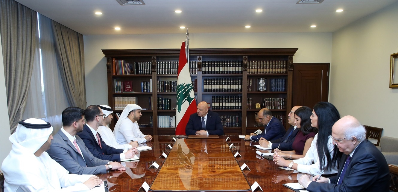 عون الى قبرص اليوم و"مؤتمر باريس" يتأخر بسبب بطء الإصلاحات
