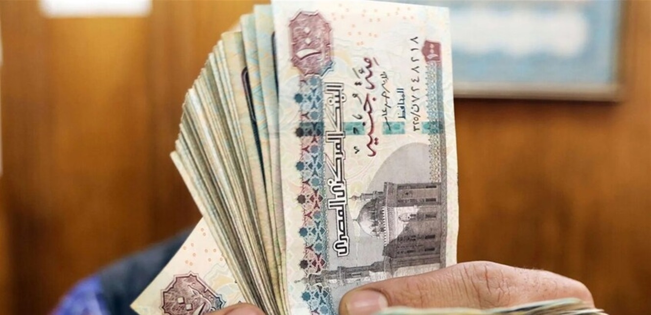 الجنيه المصري تخطى مرحلة الضغوط.. فكم سيكون سعره أمام الدولار ؟