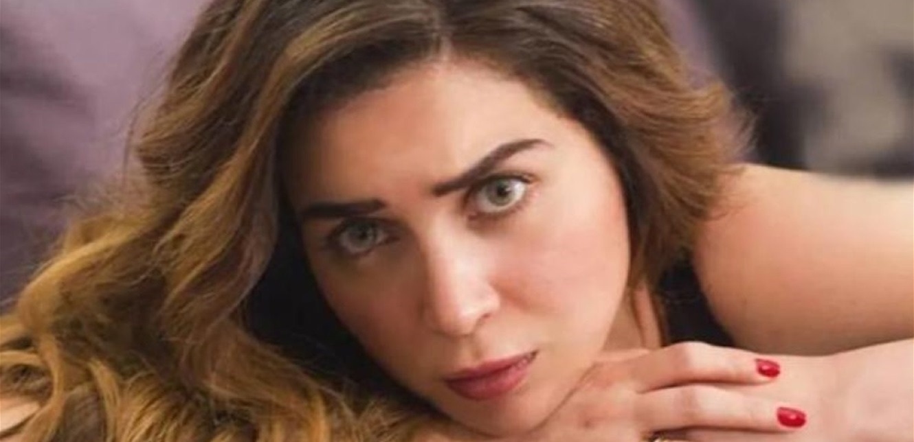 دعم كبير من مي عز الدين للفنانة أنغام في محنتها الصحية