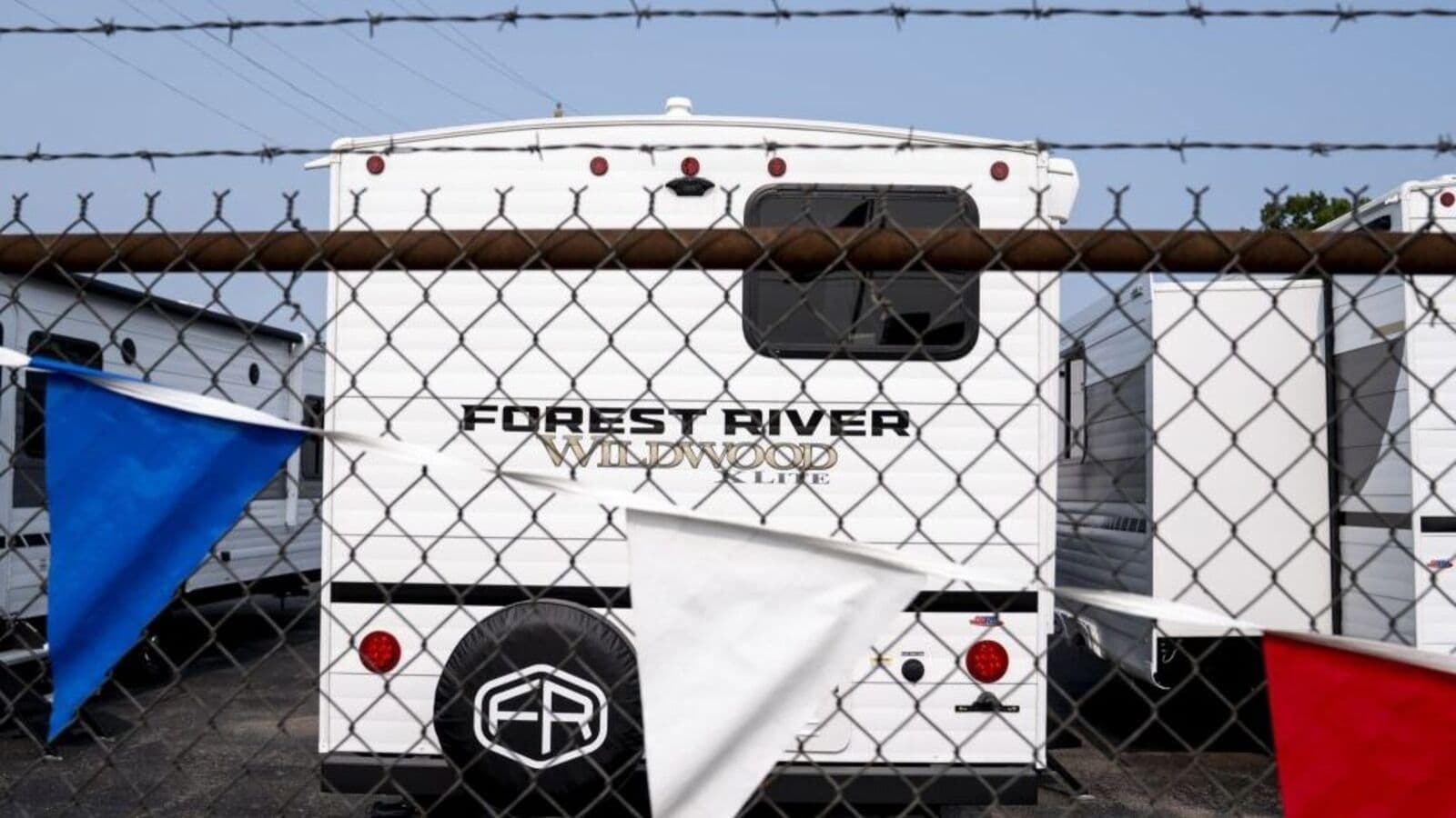 Even Warren Buffett hasn't fixed the RV industry's serial breakdowns