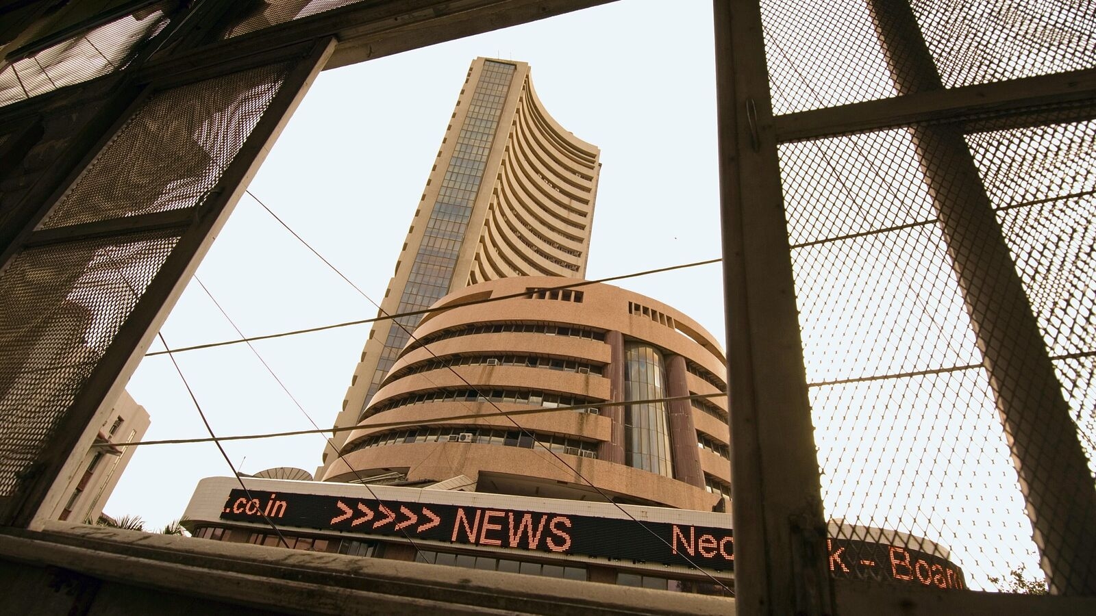 KEC International share price jumps over 5% after receipt of ₹1,236 crore fresh order