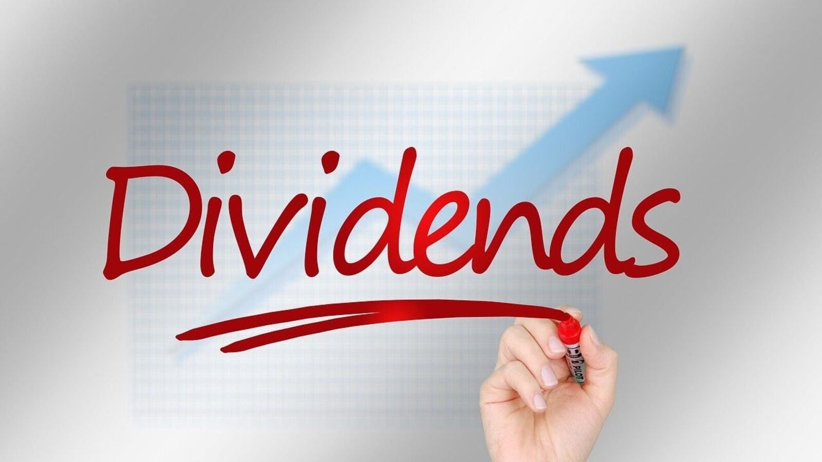 FY25 dividend payouts: Cash-rich BFSI and IT companies dominate