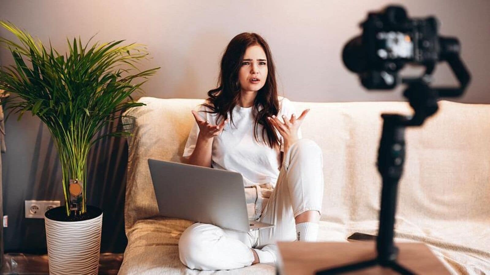 When an influencer is your therapist