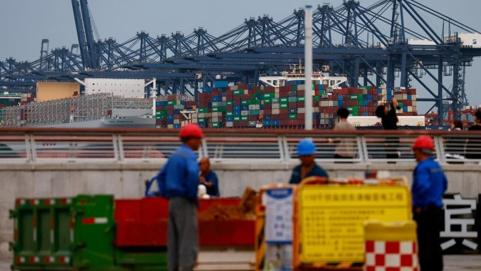 Chinese economy grows 5.2%, beats expectations on strong exports; US tariff risks loom