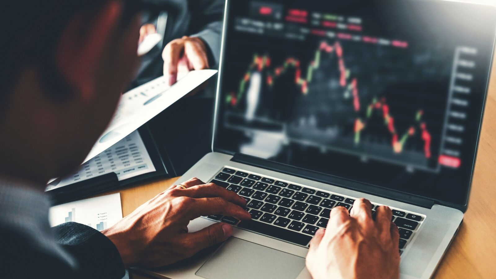 Mcap of 6 of top-10 most valued firms falls by ₹94,433 crore; TCS, Reliance biggest laggards