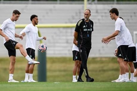 يوفنتوس يعلن غياب لاعبه عن مباراة ريال مدريد