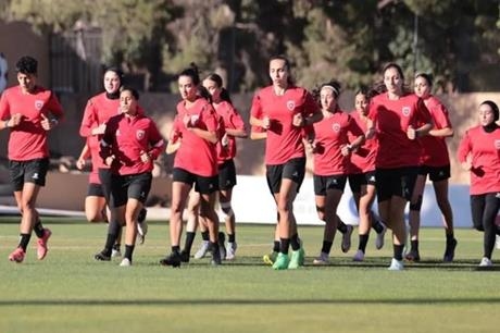 المنتخب الوطني للسيدات يلتقي بنظيره السنغافوري الأحد