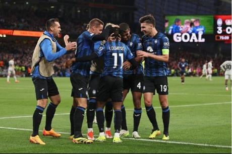 من الدوري الإيطالي إلى روشن؟ صفقة محتملة بمبلغ ضخم