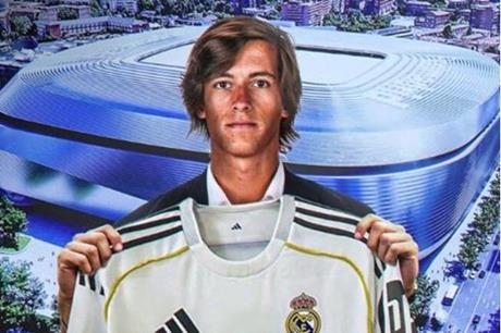 رقم قميص ألفارو كاريراس مع ريال مدريد